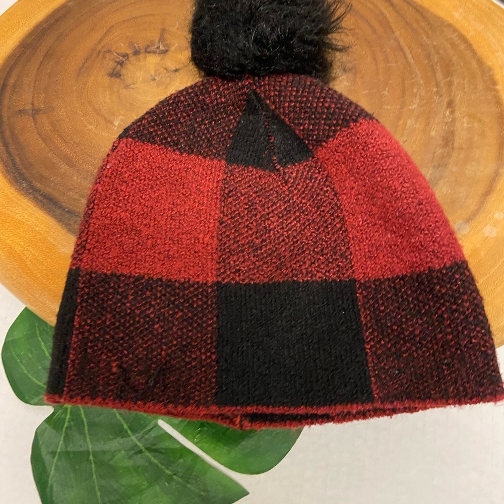Christian Soriano NY Red Knit Buffalo Check Plaid Beanie
